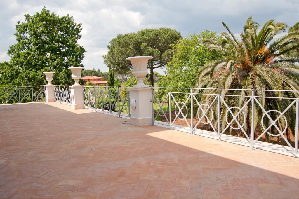 Villa Strampelli Pomezia Exterior photo