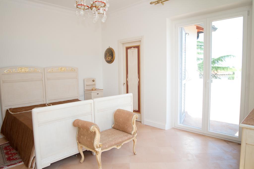 Villa Strampelli Pomezia Room photo