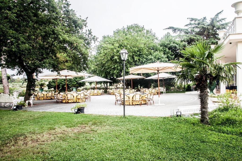 Villa Strampelli Pomezia Exterior photo