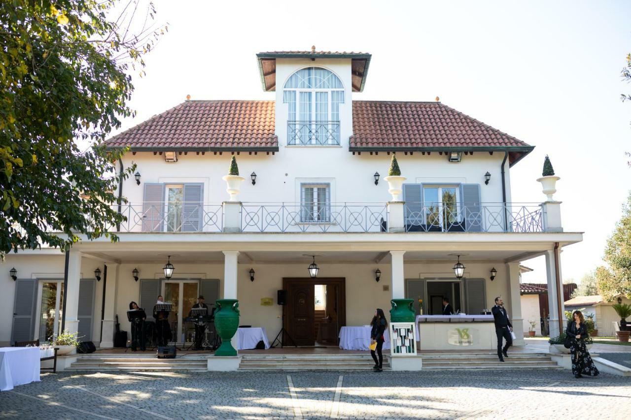 Villa Strampelli Pomezia Exterior photo